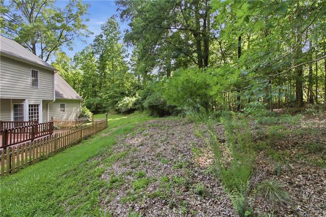 220 Braemar Road, Fayetteville, GA 30215