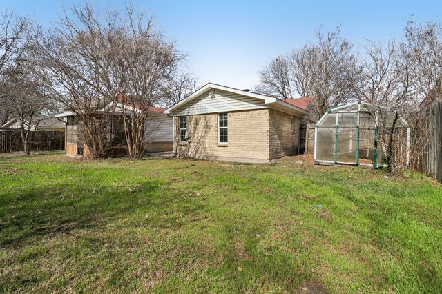245 Straw Road, Saginaw, TX 76179