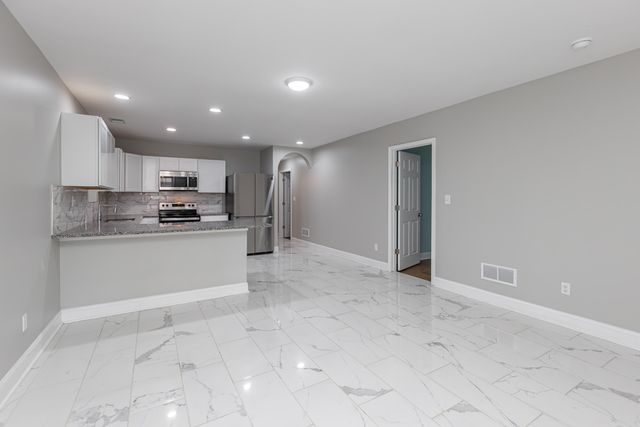 223 Race Street, Lexington, KY 40508