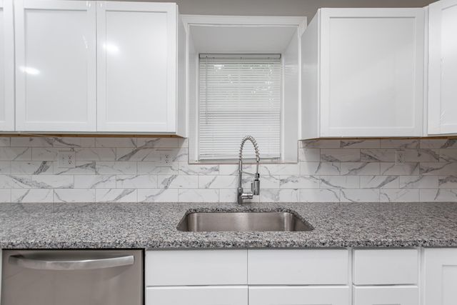 223 Race Street, Lexington, KY 40508