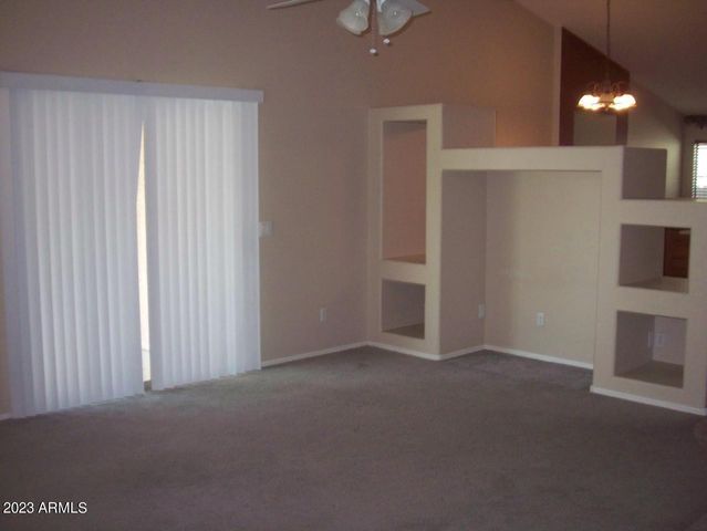 10945 W Loma Lane, Peoria, AZ 85345