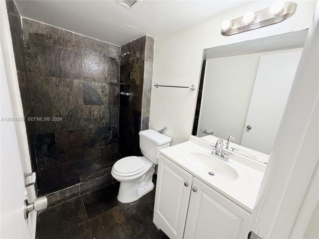 496 NW 165th St Rd D-409, Miami, FL 33169