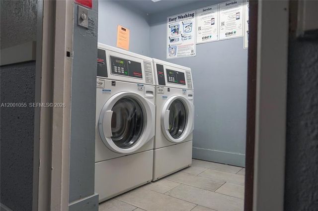 496 NW 165th St Rd D-409, Miami, FL 33169