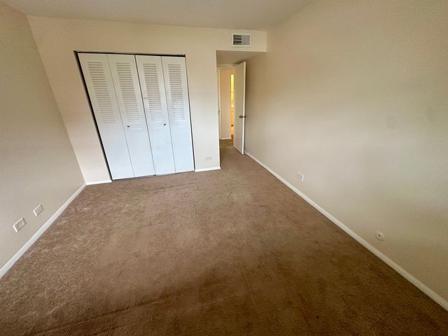 20A Kingery Quarter Street 202, Willowbrook, IL 60527