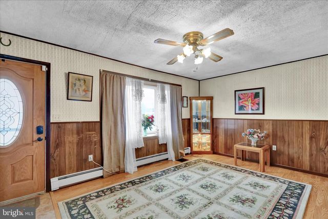 148 HOCH AVE, Topton, PA 19562