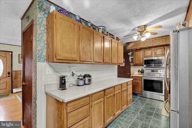 148 HOCH AVE, Topton, PA 19562