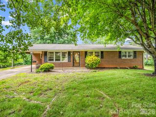 151 Woodside Drive, Forest City, NC 28043