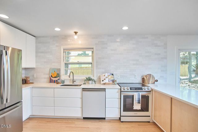 117 Dixie Drive, Chapel Hill, NC 27514