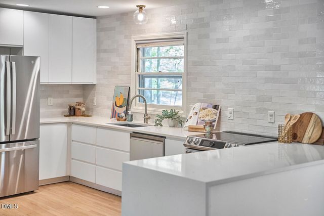 117 Dixie Drive, Chapel Hill, NC 27514