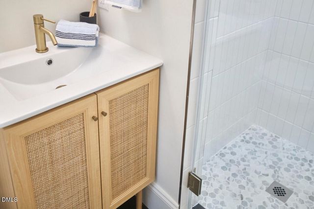 117 Dixie Drive, Chapel Hill, NC 27514