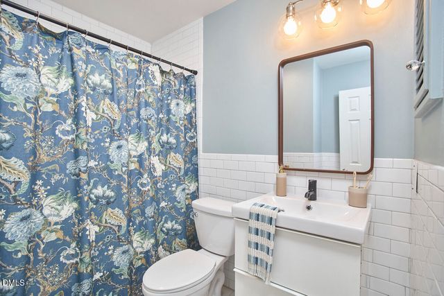 117 Dixie Drive, Chapel Hill, NC 27514