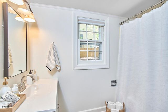 117 Dixie Drive, Chapel Hill, NC 27514