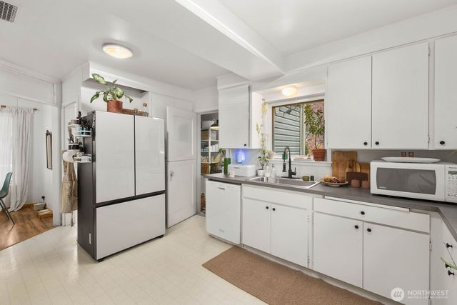 5724 Lowell Road, Everett, WA 98203