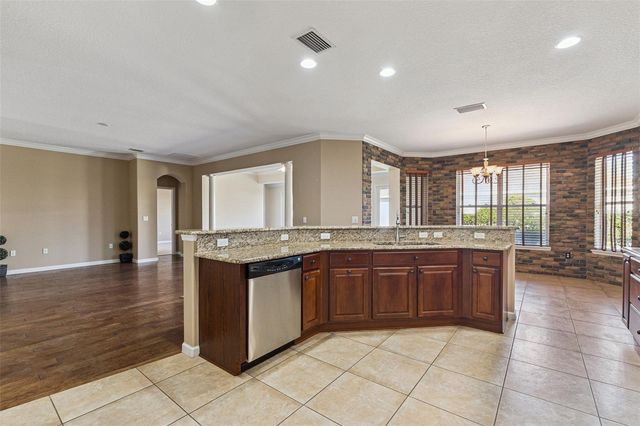 1627 VICTORIA GARDENS DRIVE, Deland, FL 32724