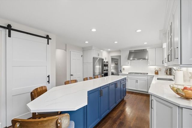 2579 Matterhorn Dr, Franklin Park, PA 15090