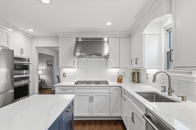 2579 Matterhorn Dr, Franklin Park, PA 15090
