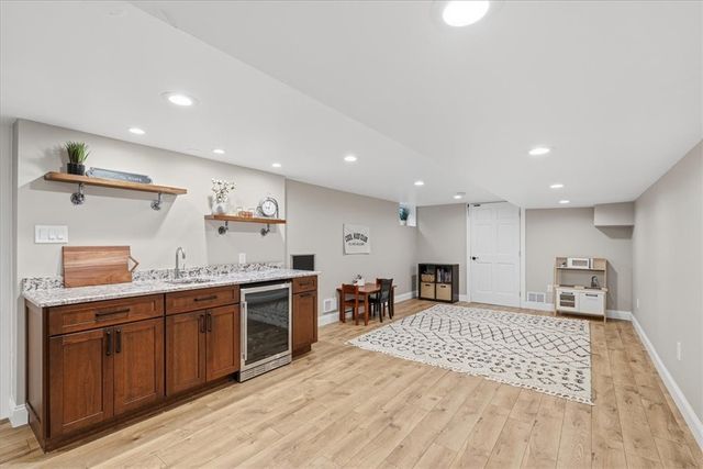 2579 Matterhorn Dr, Franklin Park, PA 15090