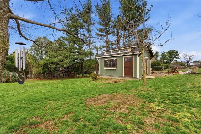 2579 Matterhorn Dr, Franklin Park, PA 15090