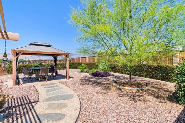 13346 Rimview Court, Yucaipa, CA 92399