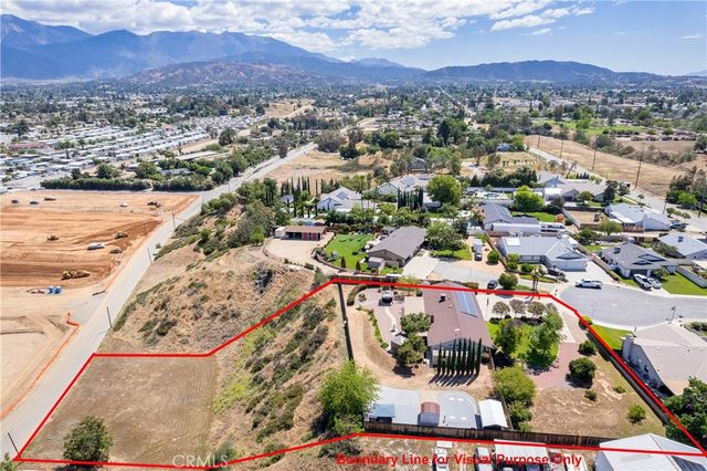 13346 Rimview Court, Yucaipa, CA 92399
