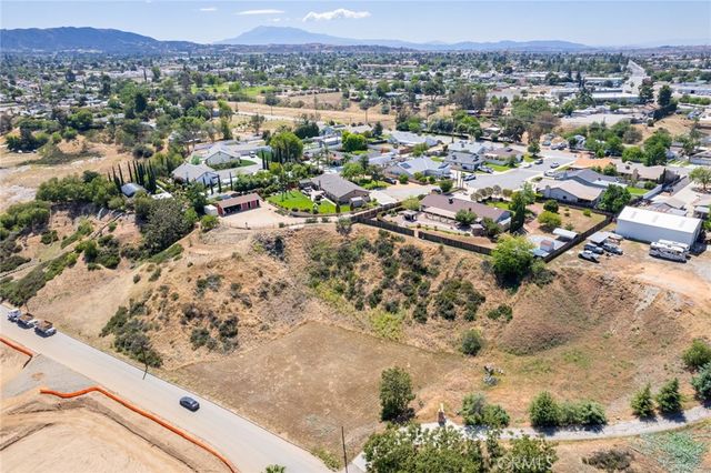13346 Rimview Court, Yucaipa, CA 92399
