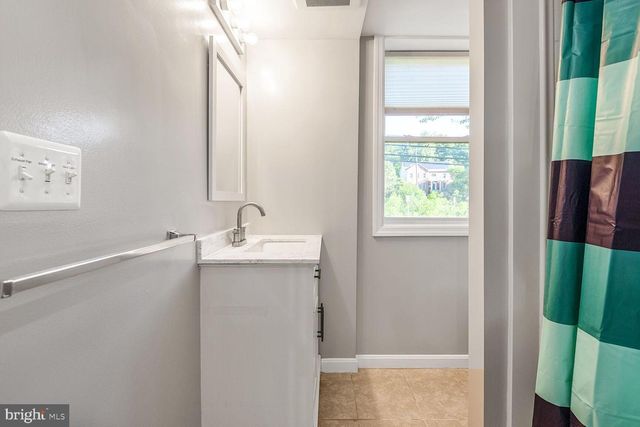 6141 TELEGRAPH RD, Alexandria, VA 22310