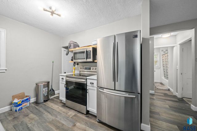 2022 S Euclid Ave Avenue, Sioux Falls, SD 57105