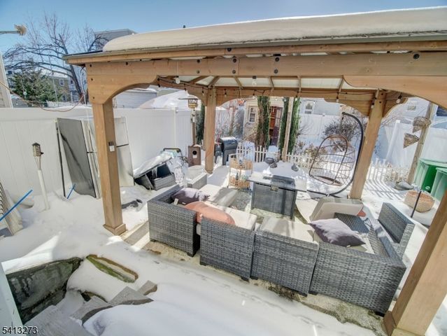 26 E 49Th St, Bayonne City, NJ 07002