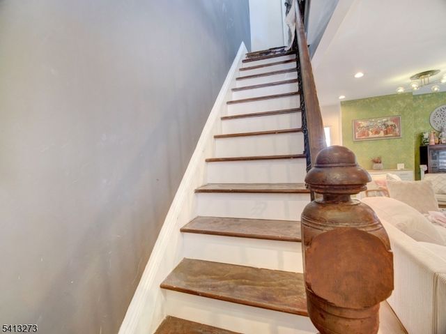 26 E 49Th St, Bayonne City, NJ 07002