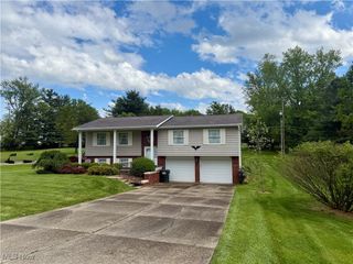 2530 Monnie Place, Zanesville, OH 43701