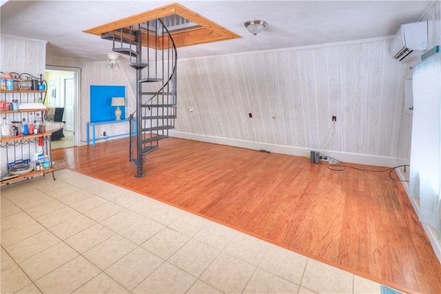 802 Mission St, Rockport, TX 78382