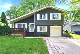 1240 Foxcroft Drive, Aurora, IL 60506