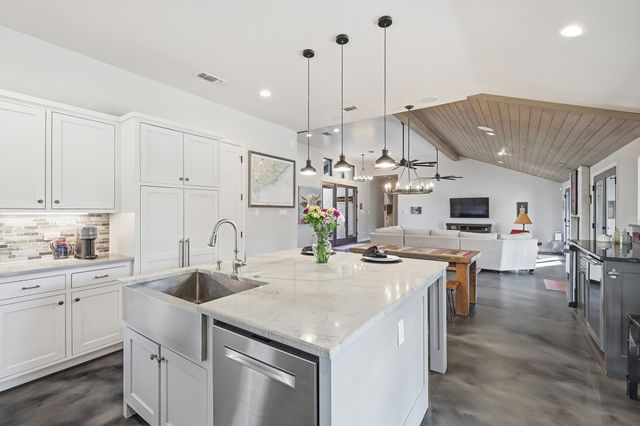 7208 Windswept Trail, Colleyville, TX 76034