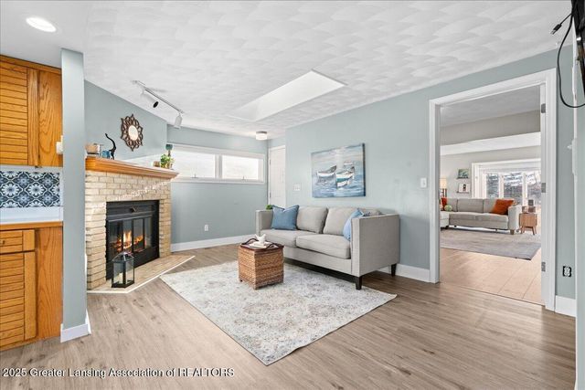 1418 Chester Road, Lansing, MI 48912