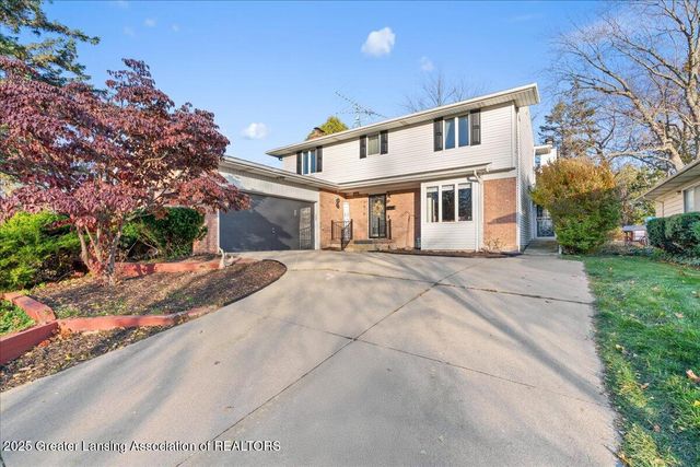 1418 Chester Road, Lansing, MI 48912