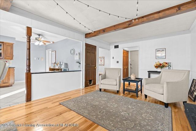 1418 Chester Road, Lansing, MI 48912