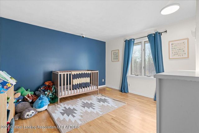 1418 Chester Road, Lansing, MI 48912