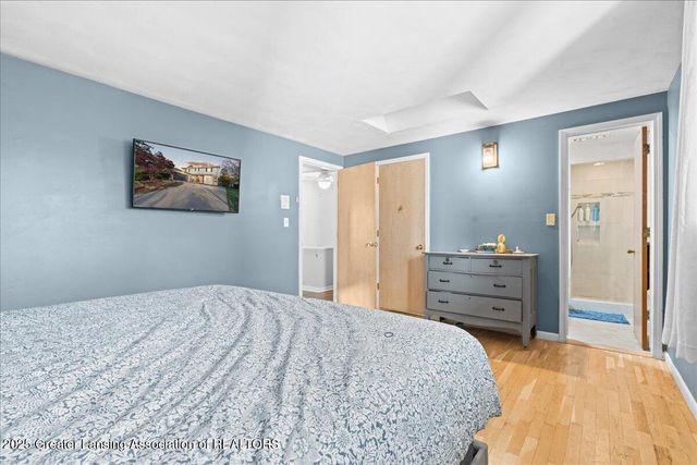 1418 Chester Road, Lansing, MI 48912