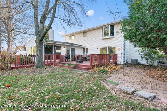 1418 Chester Road, Lansing, MI 48912
