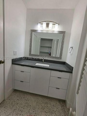 822 SW 6th St 1, Miami, FL 33130