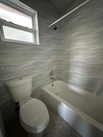822 SW 6th St 1, Miami, FL 33130