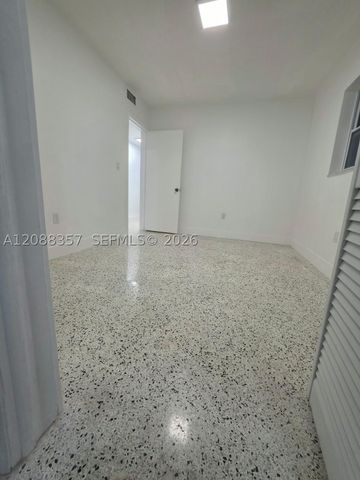 822 SW 6th St 1, Miami, FL 33130