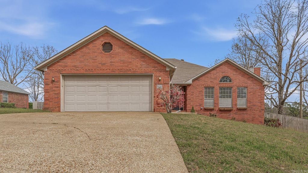 1714 High Ridge, Jonesboro, AR 72404