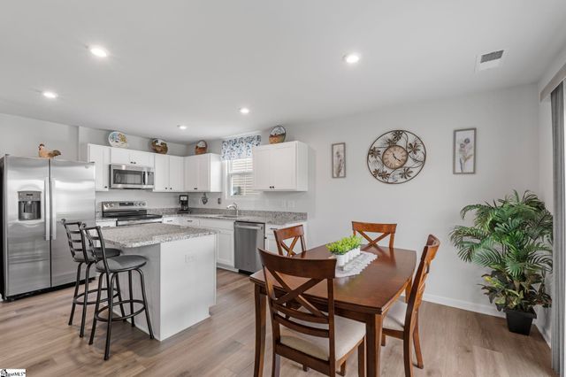 124 Highland Station Drive, Clinton, SC 29325