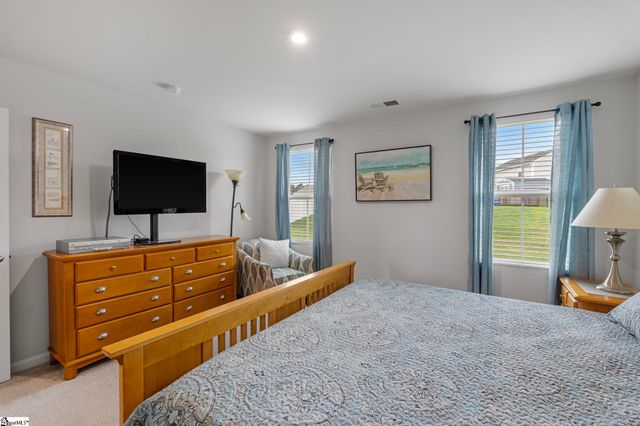 124 Highland Station Drive, Clinton, SC 29325