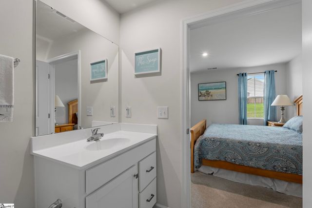 124 Highland Station Drive, Clinton, SC 29325