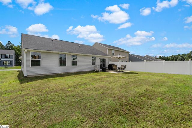 124 Highland Station Drive, Clinton, SC 29325