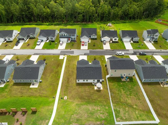 124 Highland Station Drive, Clinton, SC 29325