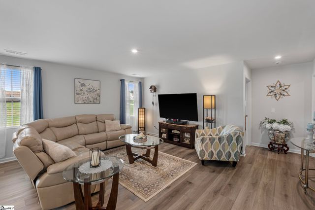 124 Highland Station Drive, Clinton, SC 29325