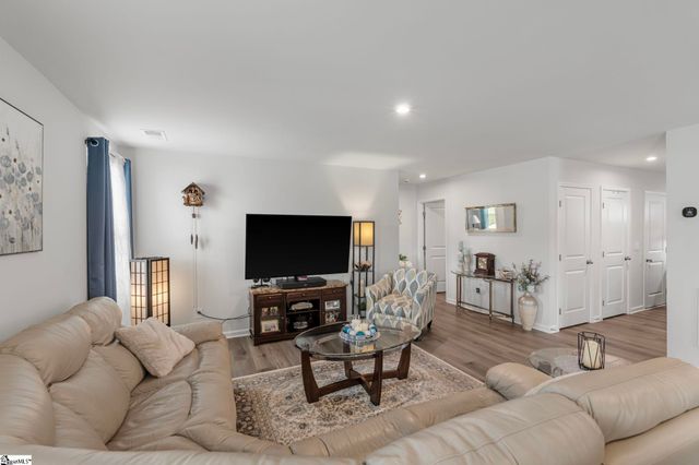 124 Highland Station Drive, Clinton, SC 29325